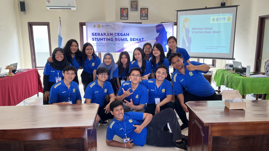 MAHASISWA KKN PPM UDAYANA KE-27 MELAKUKAN SOSIALISASI GERAKAN IBU HAMIL SEHAT CEGAH STUNTING